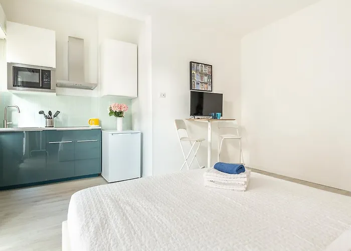 Alessia's Flat- M3 Corvetto *