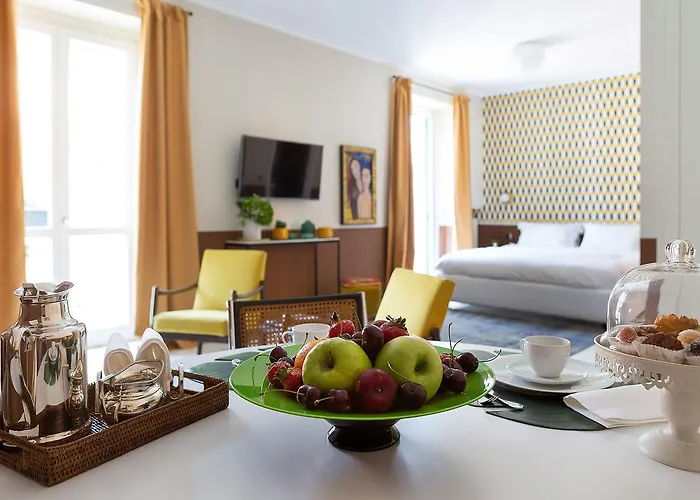 Zebra Naviglio بيت ضيافة 4*