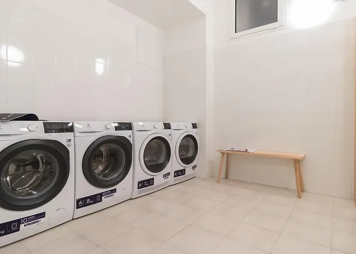 Italianway-bergonzoli Place Milán