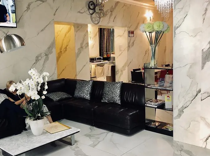 伯尔扎诺酒店 3* 米兰