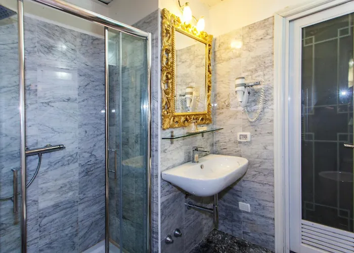 伯尔扎诺酒店 酒店