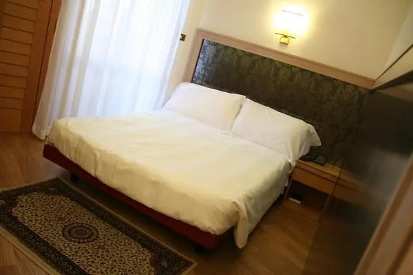 Hotel Just Mediolan