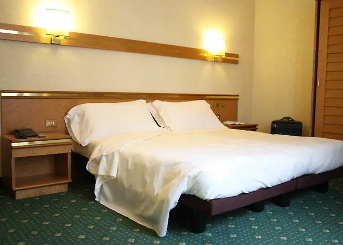 Just Hotel 4*