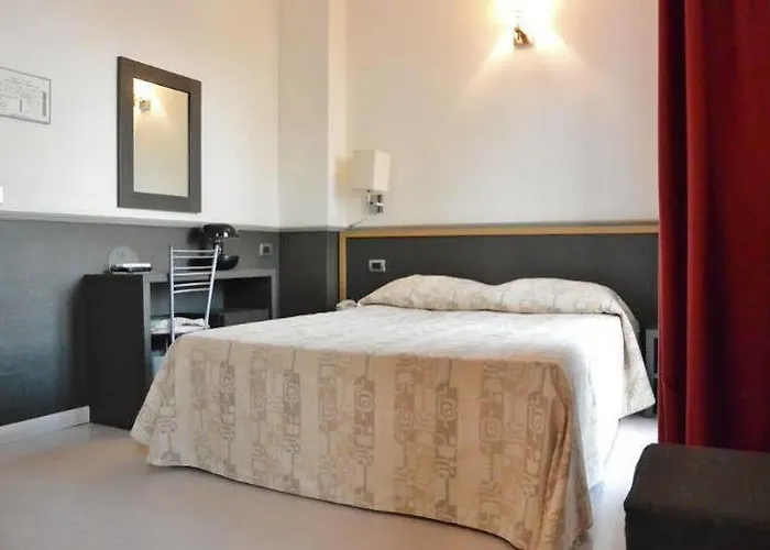 科拉罗酒店 米兰