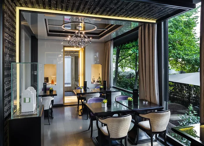 Szálloda Baglioni Carlton - The Leading Of The World 5*