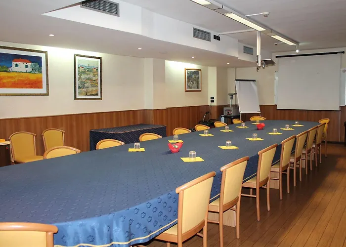 Ginosi Arizona 3* Milaan