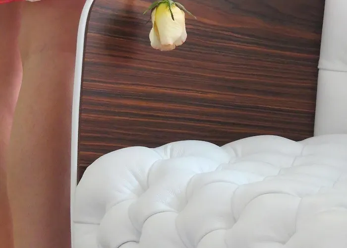 Experience Design Bed&show Nocleg ze śniadaniem 4*