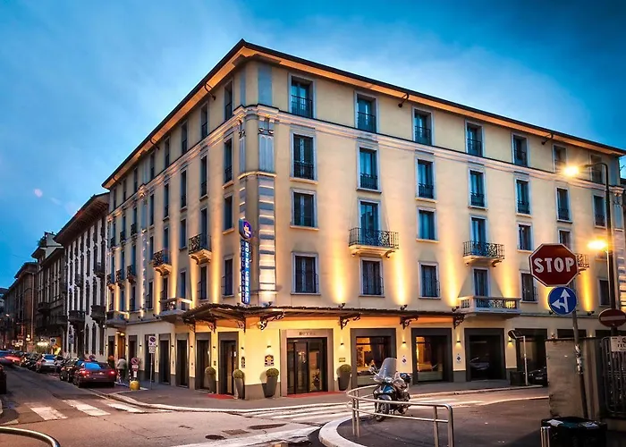 Worldhotel Casati 18 Отель 4*