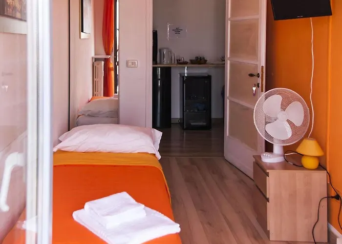 Foresteria Lombarda By Max Konukevi *