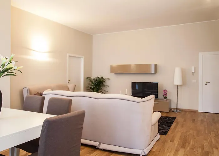 酒店 Royal Suites *