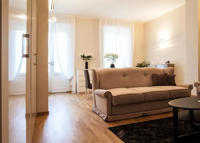Royal Suites Отель