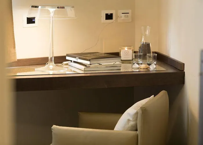 Mentana, By R Collection 4* Milano