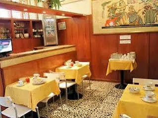 Del Sud Hotel *