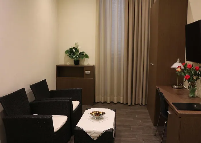 拉玛尼纳酒店 3*