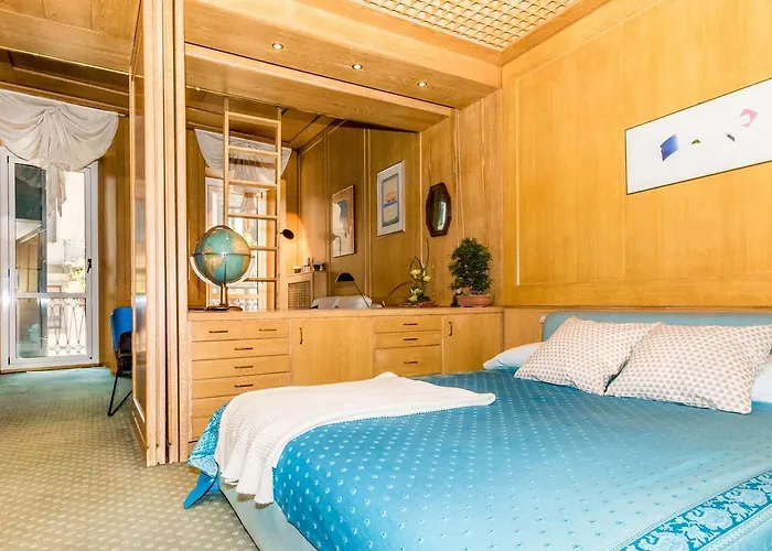 アパート Joivy Charming With Terrace In The Very Heart Of *