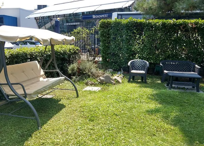 Hotel Ginosi Arizona Milaan