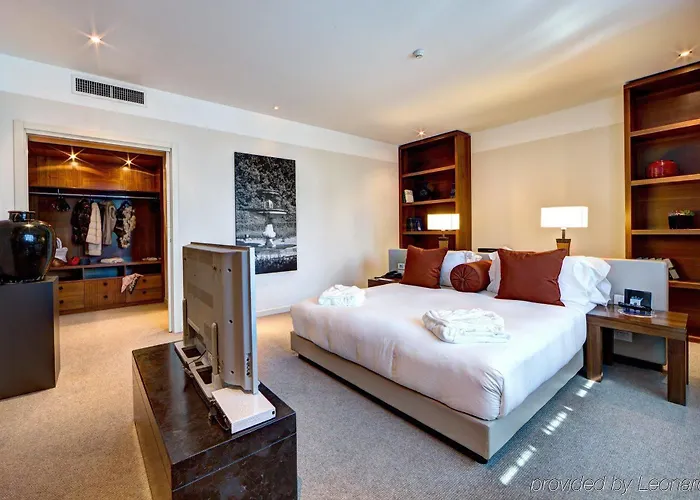 Milan Suite Hotel Отель