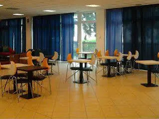 New Generation Chic Sempione Hostel *