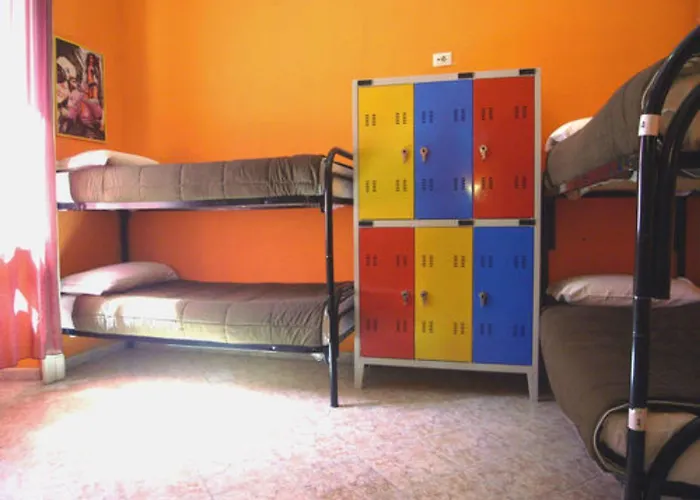 California Hostal