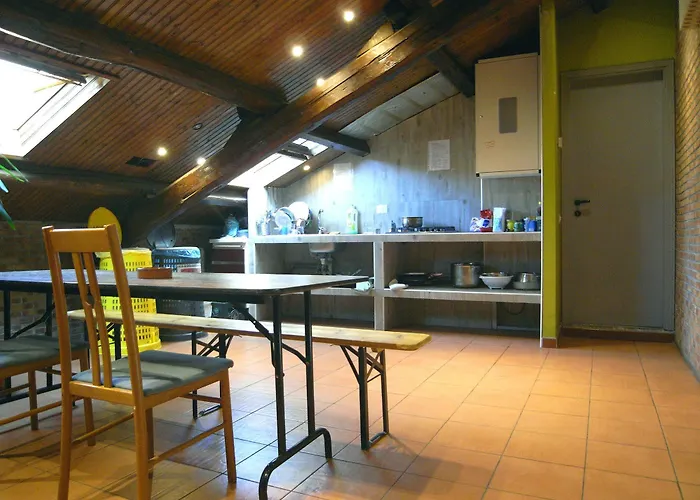 California Hostal *