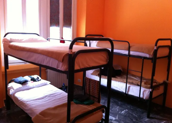 California Hostel