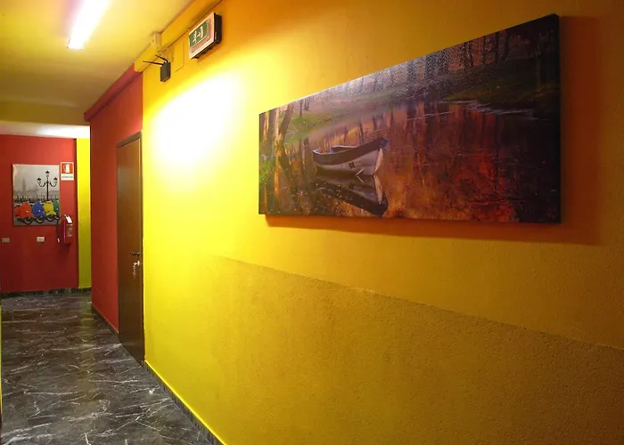 Hostal California *