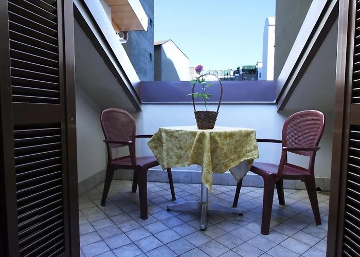 Lux Durante Otel Milano