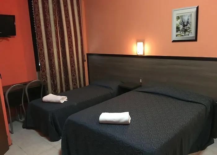 Salus Hotel *