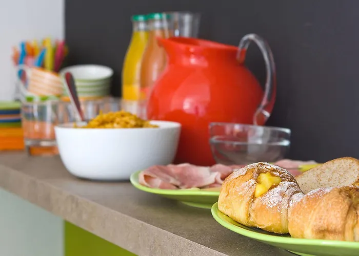 Hello فندق مبيت وإفطار