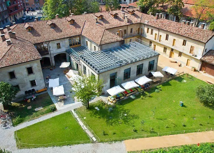 Un Posto A - All'interno Di Cascina Del 700 Vendégház 3*
