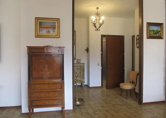 Welcome To My House 4*