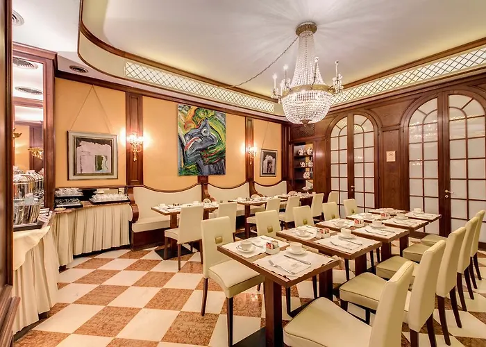 Hotel Romana 4*