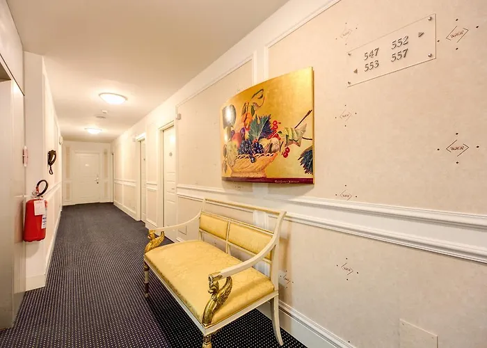 Romana Residencia Hotel Milán