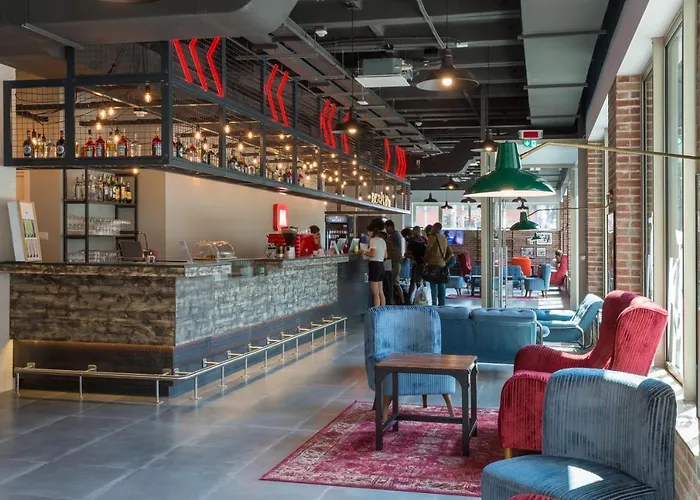 Meininger Lambrate Hostel *