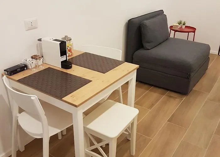 Navigli - Via Savona *