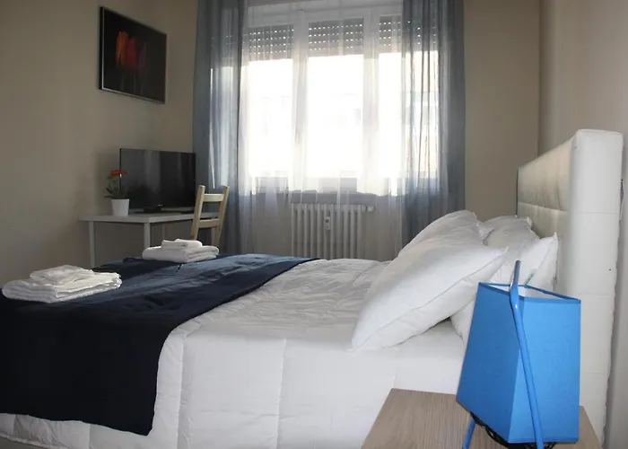 ベッド・アンド・ブレックファスト Lotus 5*