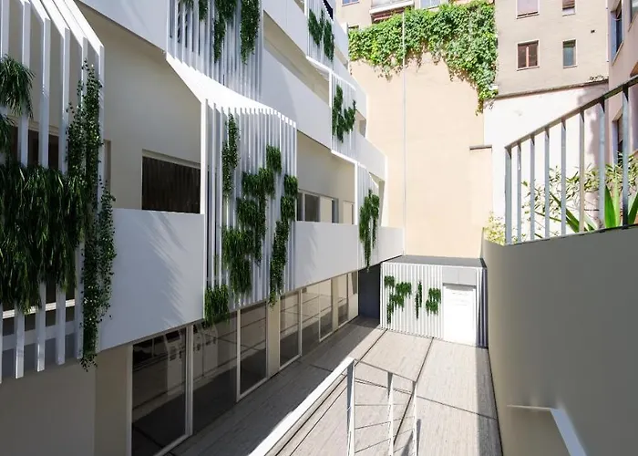 Ostelzzz ホステル *