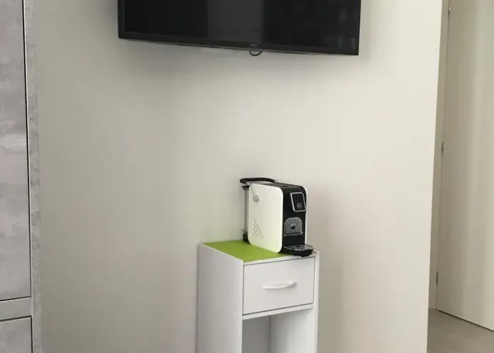 Warrest - Short Rent