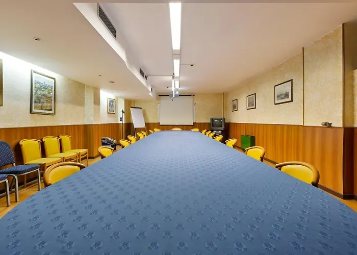 Ginosi Arizona 3* Milaan