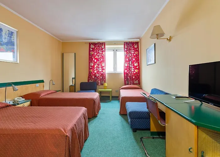 Ginosi Arizona Hotel 3*