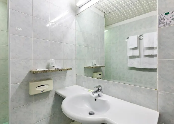 Hotel Ginosi Arizona