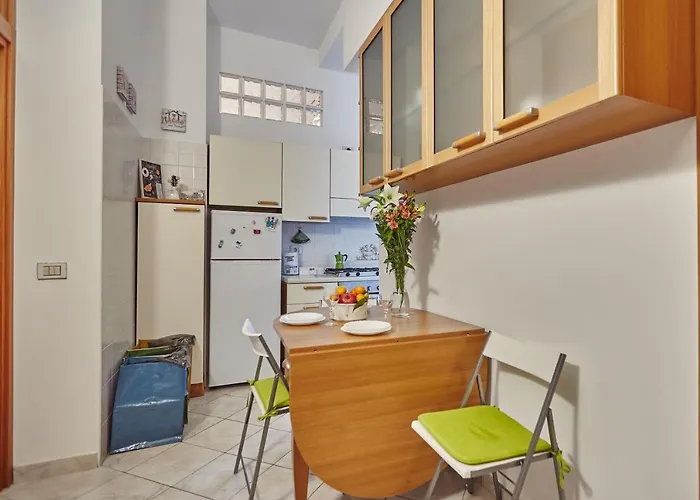 Guesthost - Tortona Design Flat *