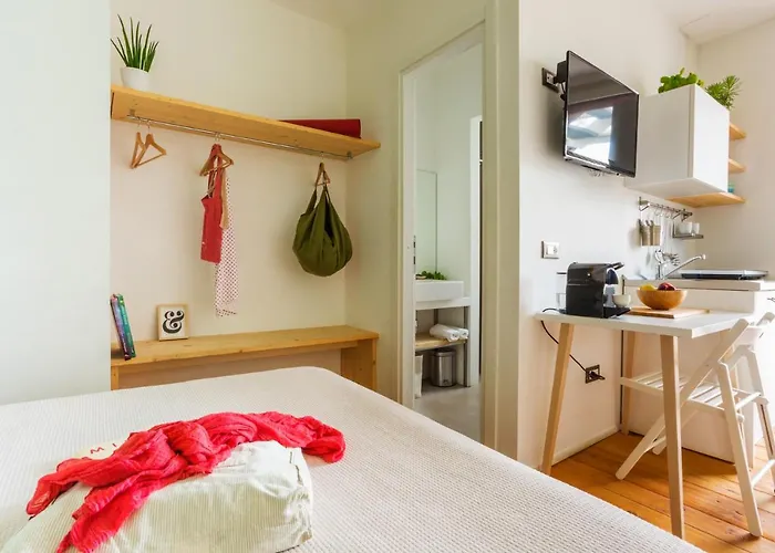 Duomo Views, Light, Jungle-inspired With Terrace *