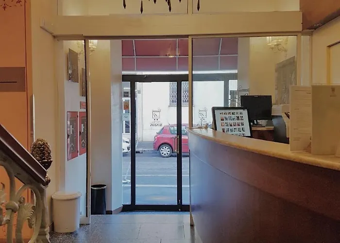 ボストン ホテル 2*