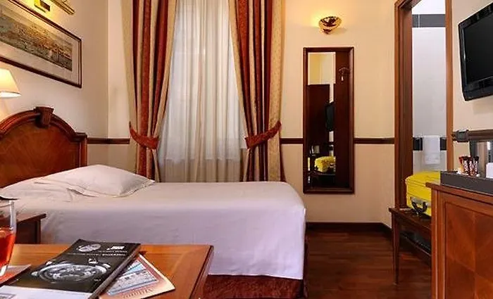 Worldhotel Casati 18 Отель 4*