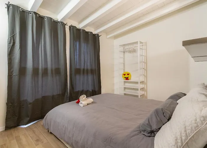 Alessia's Building- Affori Fn