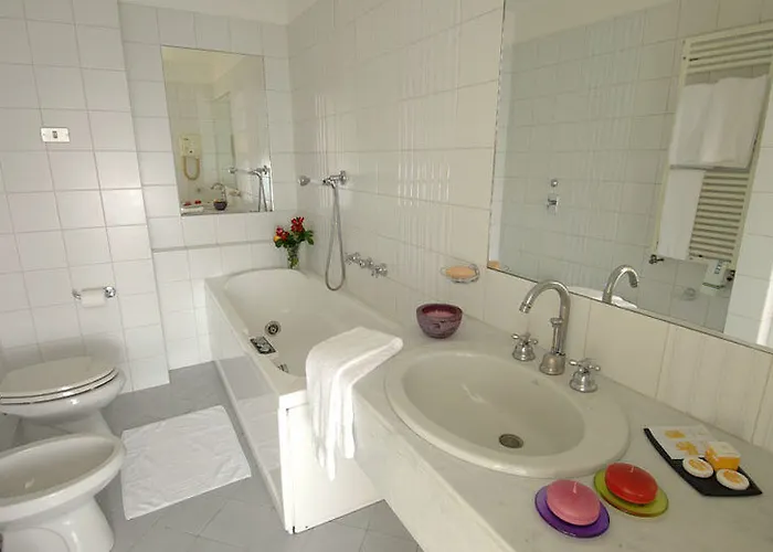 Palazzo Delle Stelline 3* Milano