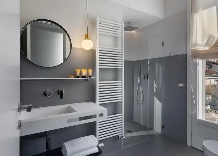 ホテル Velvet Grey Boutique