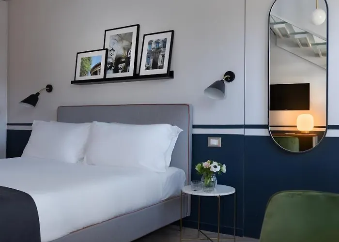 Velvet Grey Boutique 3*