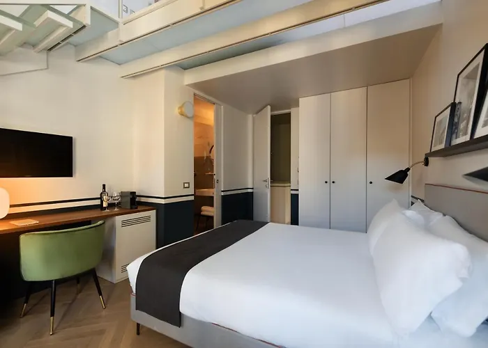 Velvet Grey Boutique